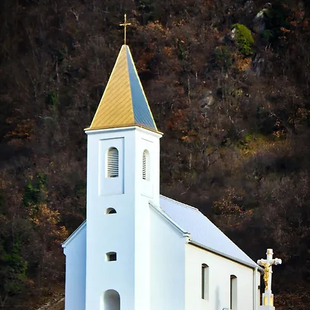 ゲストハウス Varsadi Birtok Piano